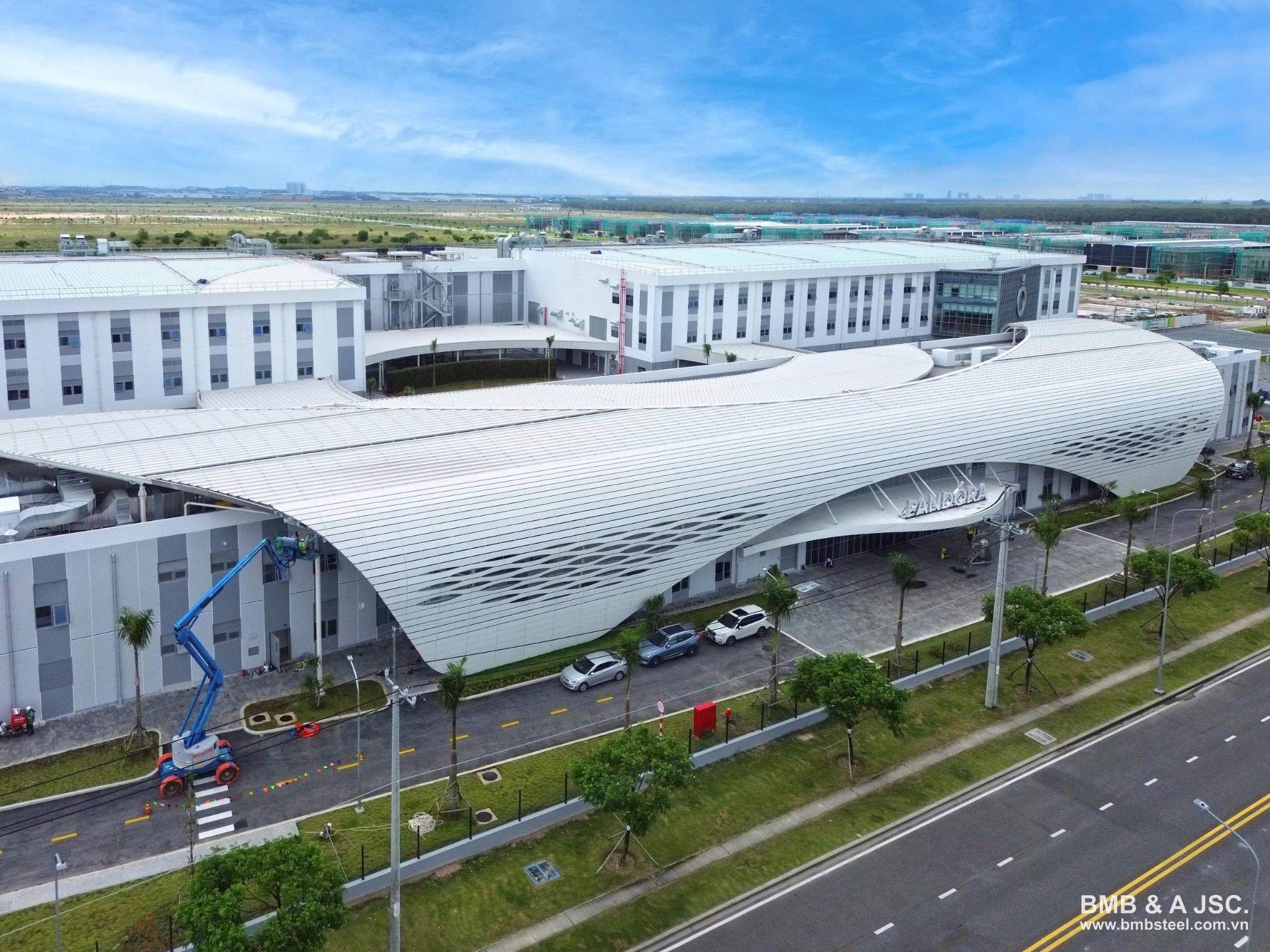 BMB Steel tiếp tục ghi danh trong Top 500 Doanh nghiệp lớn nhất Việt Nam 2025