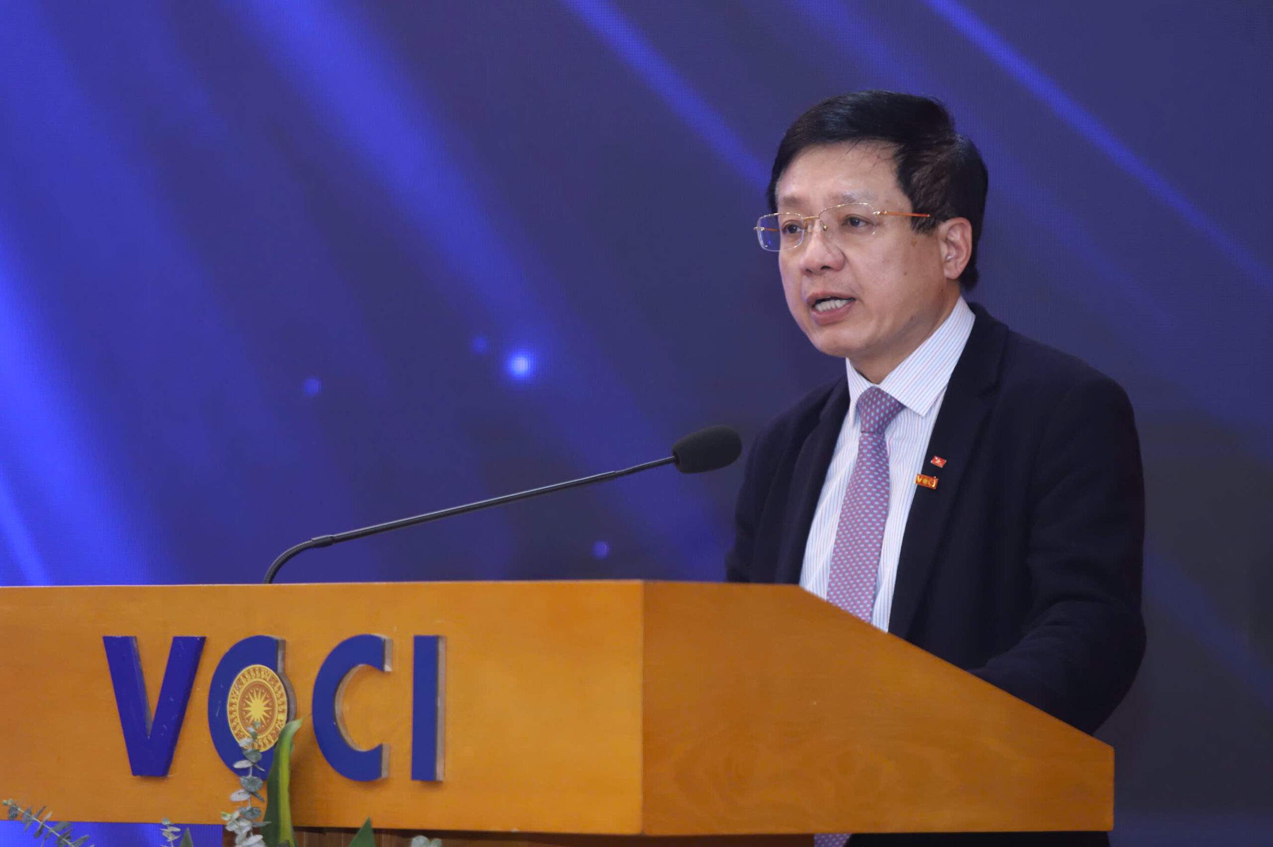 Chuyển dịch vị thế nhà cung ứng, từ “mắt xích” sản xuất sang đối tác chiến lược toàn cầu