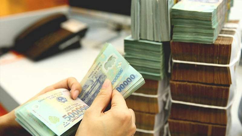 Giải mã lý do ngân hàng đồng loạt tăng lãi suất cho vay