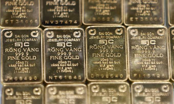 Gold prices continue to climb Gold prices continue to climb