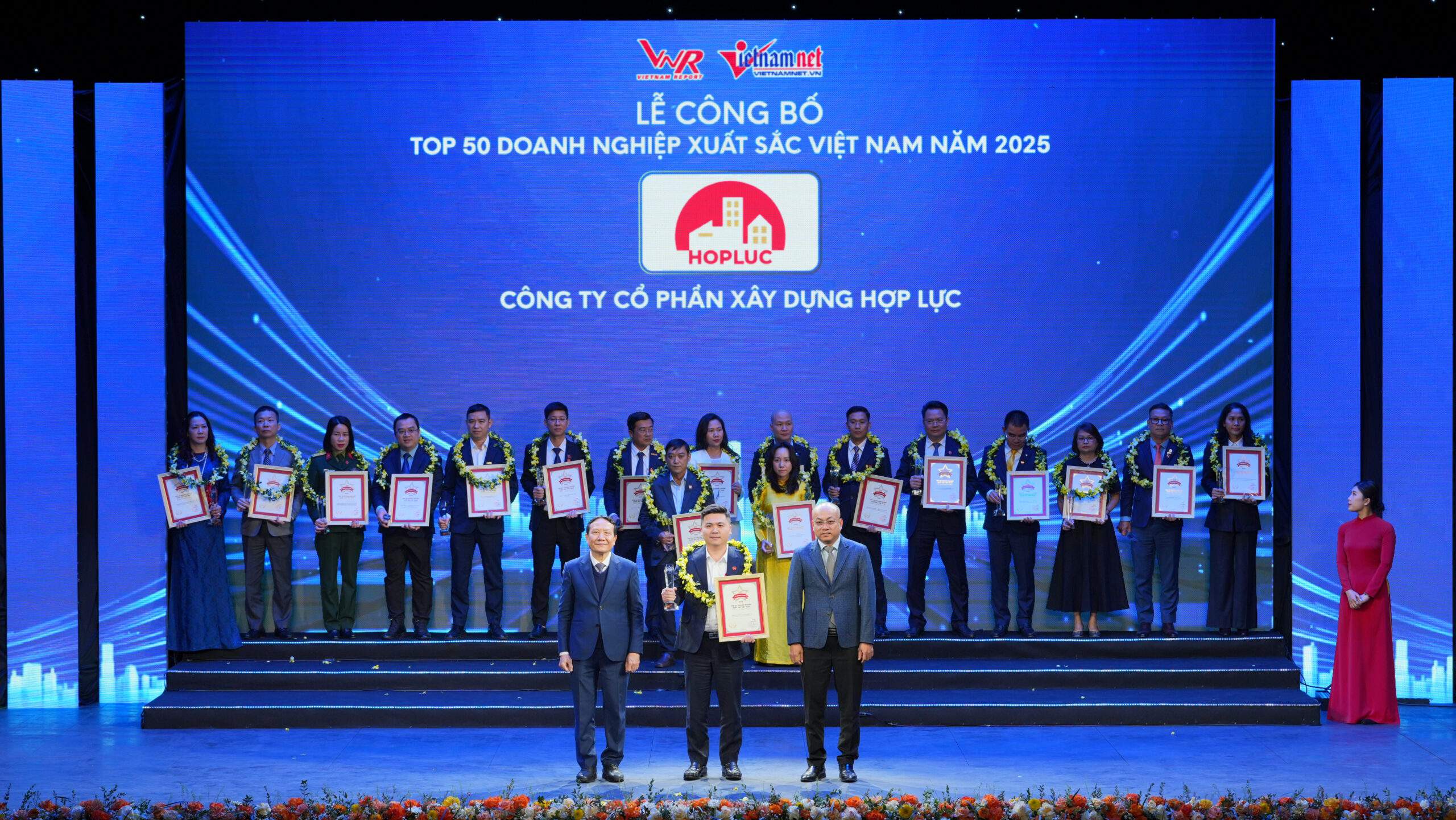 Hệ sinh thái Hợp Lực bứt phá với hai doanh nghiệp vào Top VNR 500 2025