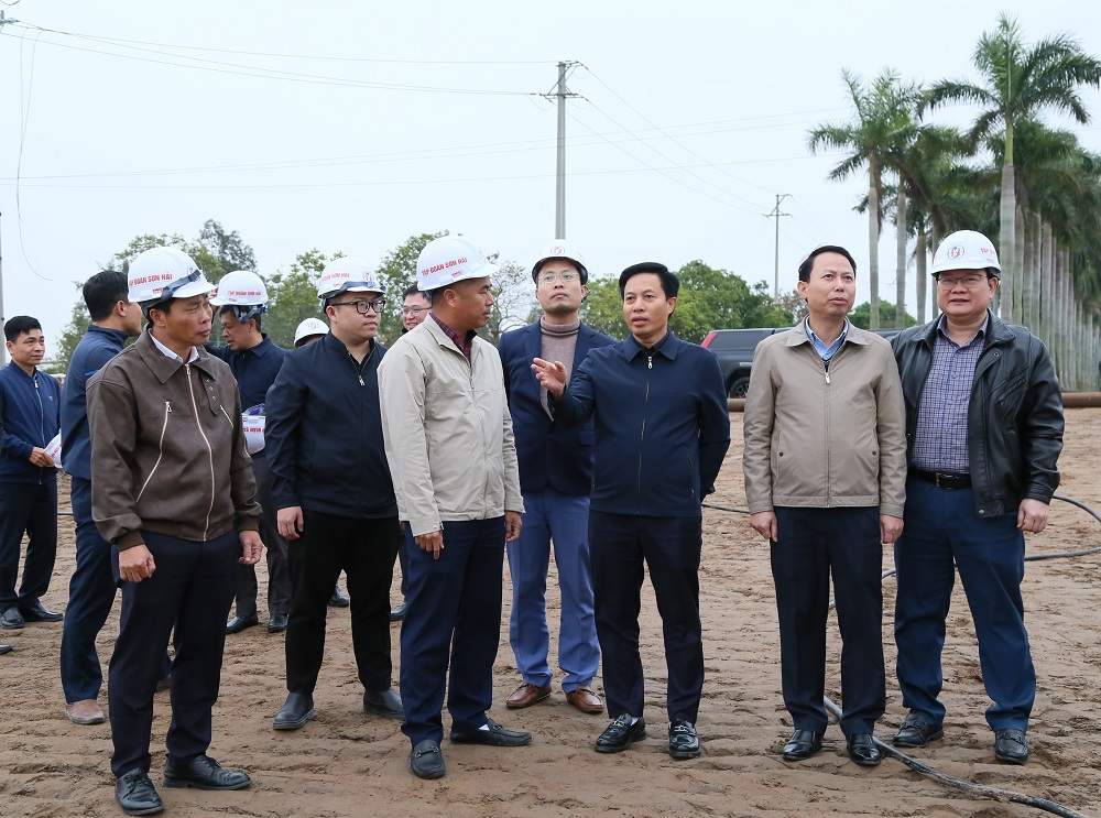 Hưng Yên: Nhiều dự án giao thông trọng điểm bị chậm tiến độ do vướng mắc mặt bằng