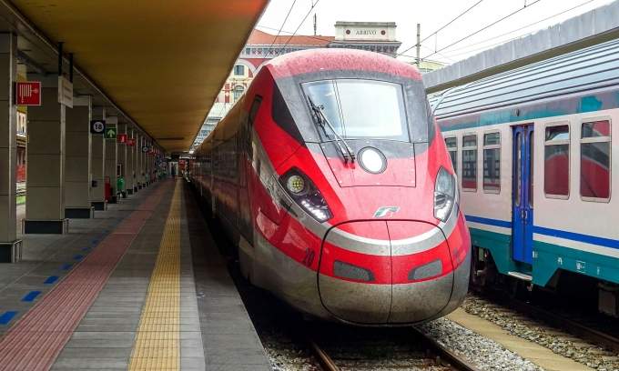 Quang Ninh province wants work on Hanoi–Ha Long high-speed rail to begin in March Quang Ninh province wants work on Hanoi–Ha Long high-speed rail to begin in March