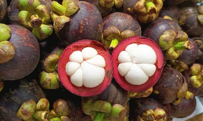 Thai mangosteen prices double as imports fall