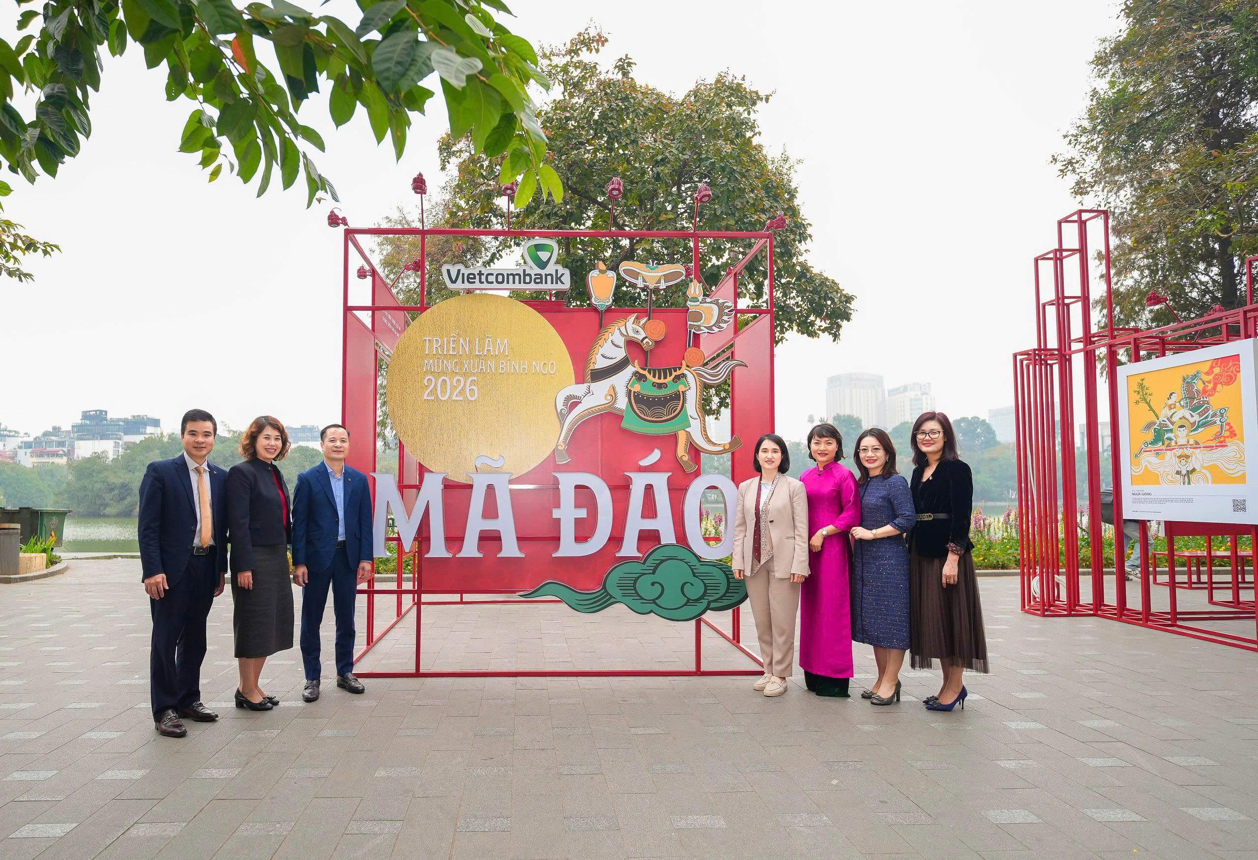 Vietcombank phối hợp với UBND phường Hoàn Kiếm tổ chức Triển lãm tranh “Mã Đáo” mừng Xuân 2026