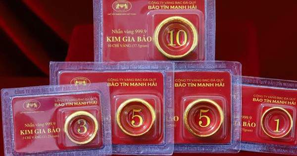 Người mua vàng lỗ hơn 10 triệu đồng/lượng sau một tuần