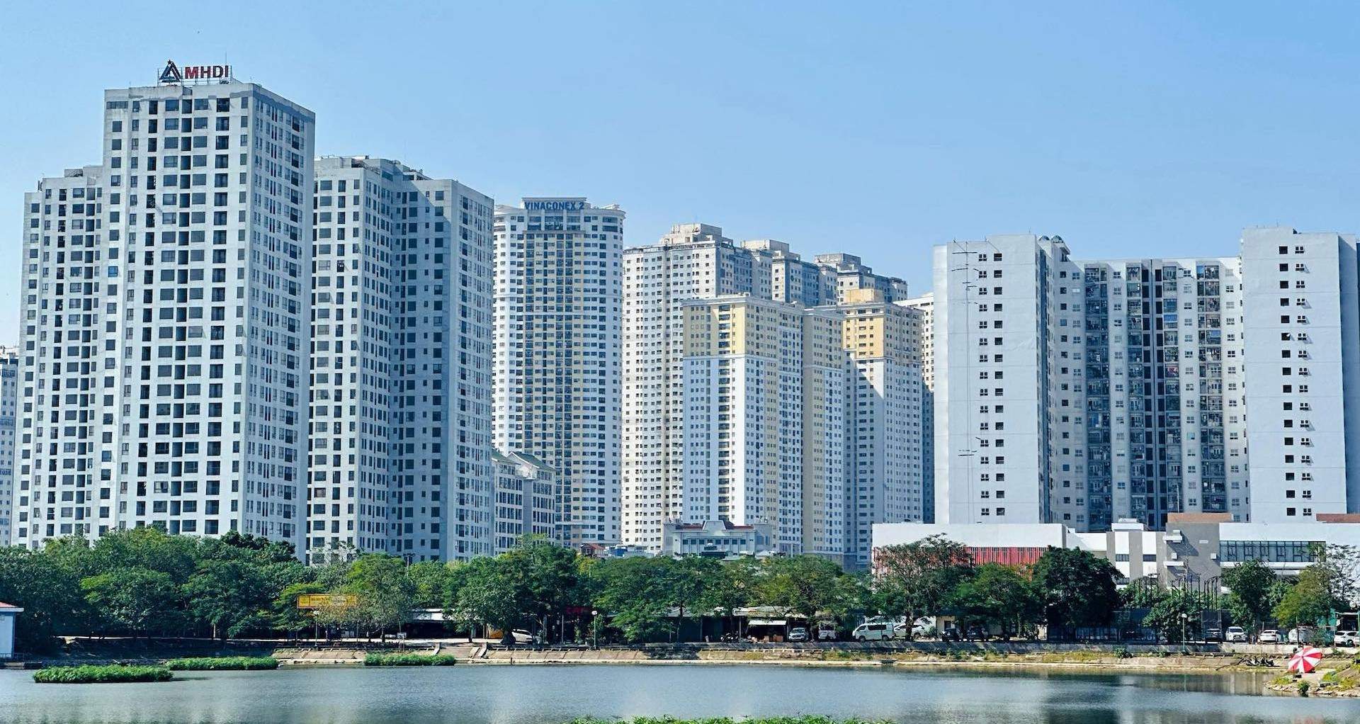Loạt quy định mới về nhà đất; 2 trường hợp miễn điều chỉnh giấy phép xây dựng