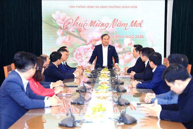 Chủ tịch UBND TP. Hà Nội yêu cầu giải quyết thủ tục hành chính kịp thời từ đầu năm