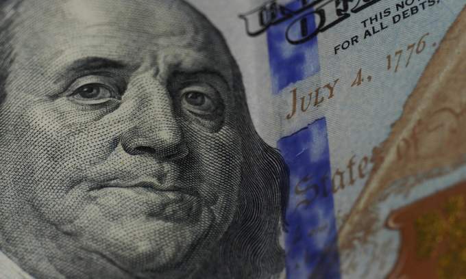 Dollar declines against dong – VnExpress International