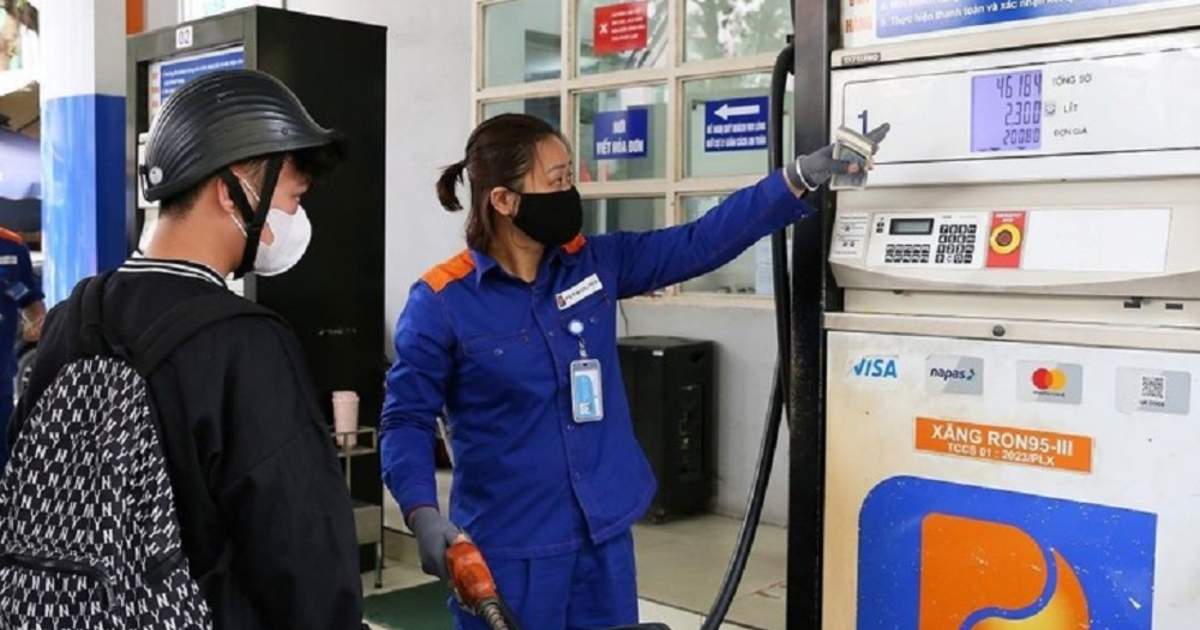 Giá xăng dầu tăng mạnh, tác động từ thị trường thế giới Giá xăng dầu tăng mạnh, tác động từ thị trường thế giới