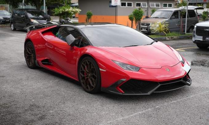 Malaysia seizes 1,050 luxury cars in traffic violations crackdown Malaysia seizes 1,050 luxury cars in traffic violations crackdown