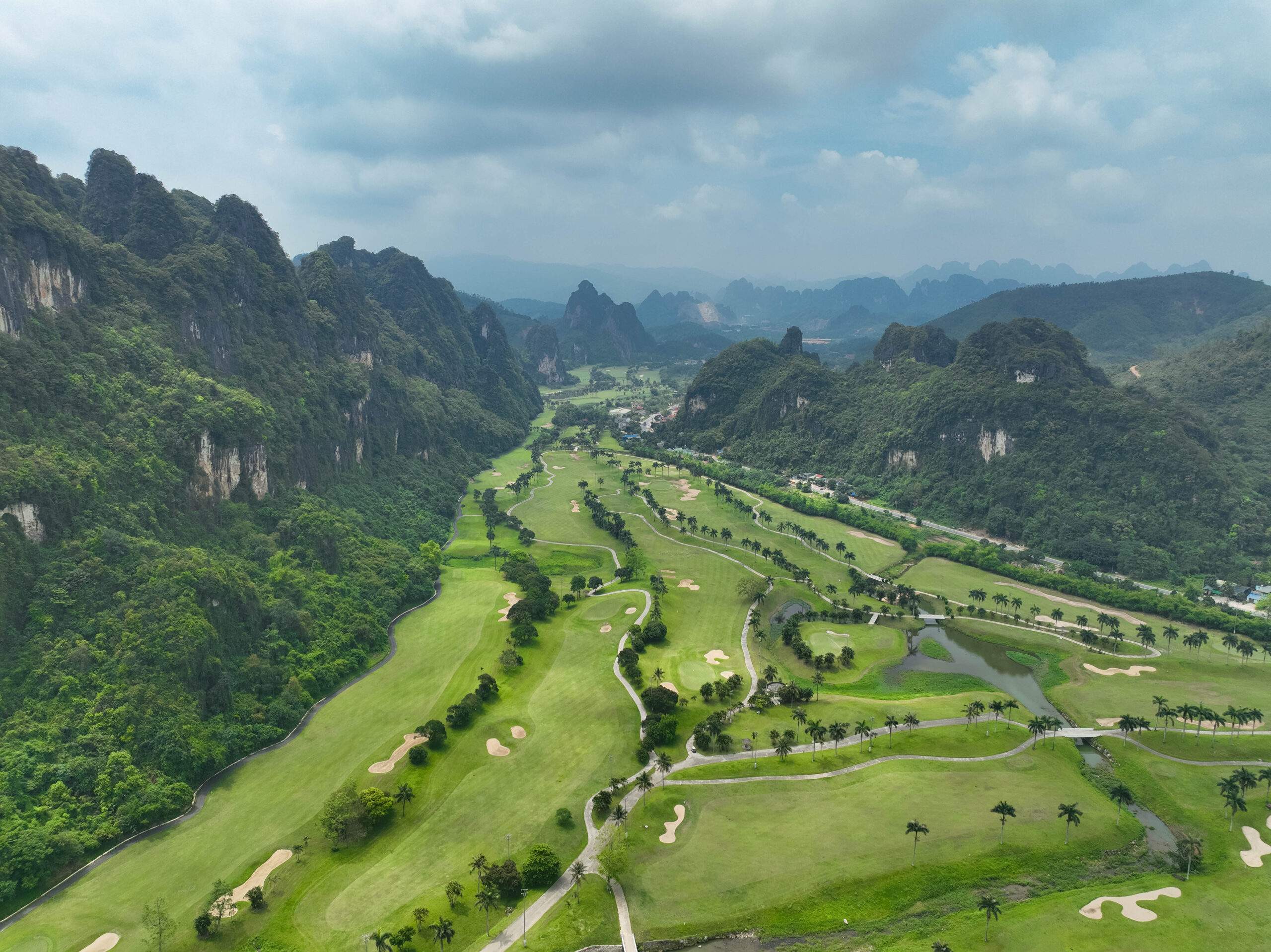 Phoenix CV Golf  Resort – Dấu ấn tái định vị trong chiến lược phát triển hệ sinh thái toàn diện của CV Resort