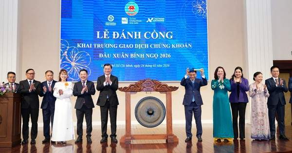 Tỷ phú Nguyễn Thị Phương Thảo và Bộ trưởng Tài chính Nguyễn Văn Thắng đánh cồng khởi động HOSE, thị trường bật xanh