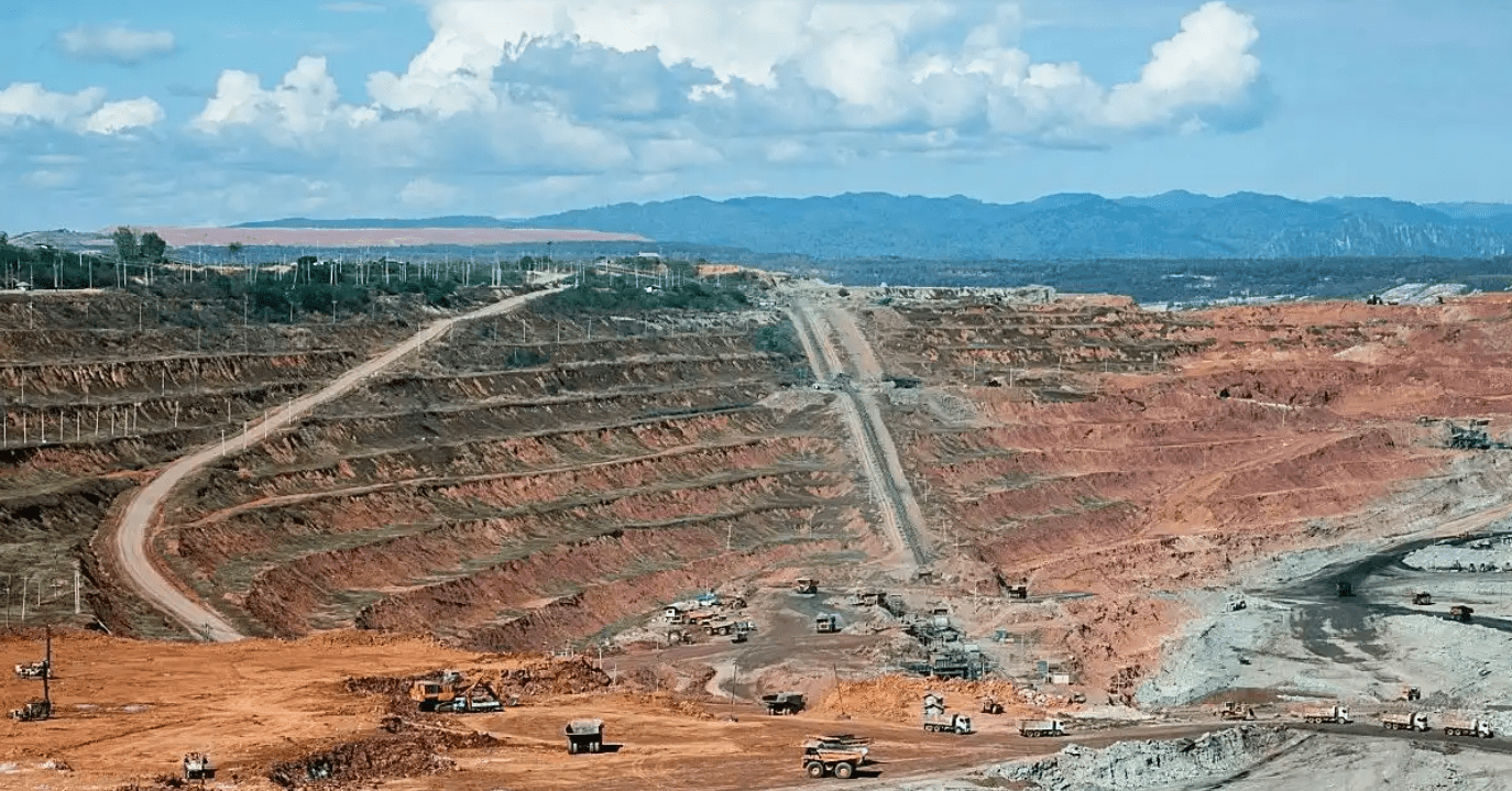 Bên trong mỏ đất hiếm lớn nhất thế giới trữ lượng 1,4 tỷ tấn 