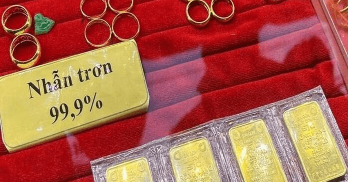 Giá vàng SJC giảm 2,9 triệu đồng, thế giới tăng 1%