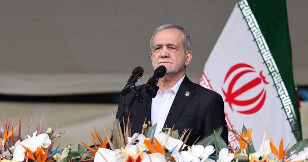 Hé lộ nhân vật tạm thời thay thế Lãnh tụ tối cao Iran Hé lộ nhân vật tạm thời thay thế Lãnh tụ tối cao Iran