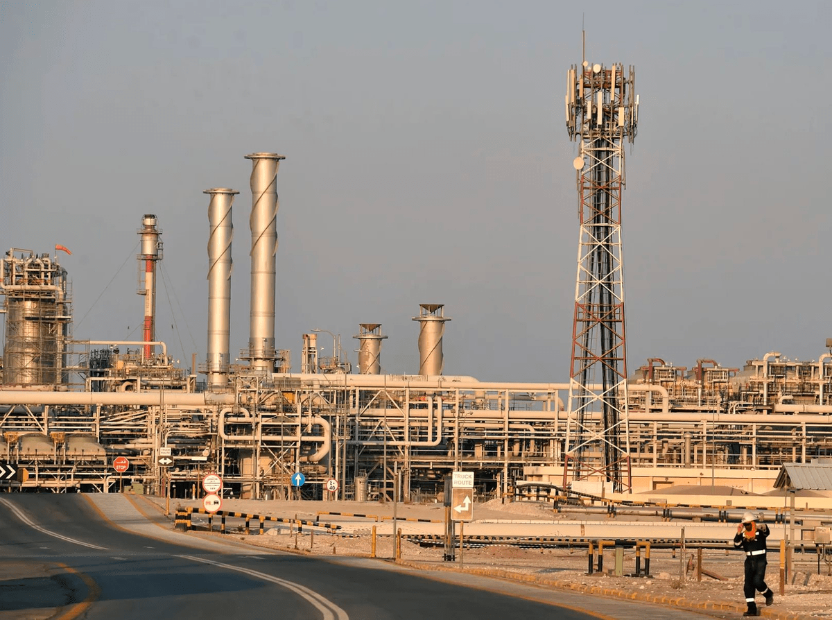 Iran tuyên bố không còn một giọt dầu để bán, một đường ống công suất 7 triệu thùng/ngày thành ‘phao cứu sinh’ cho cả thế giới