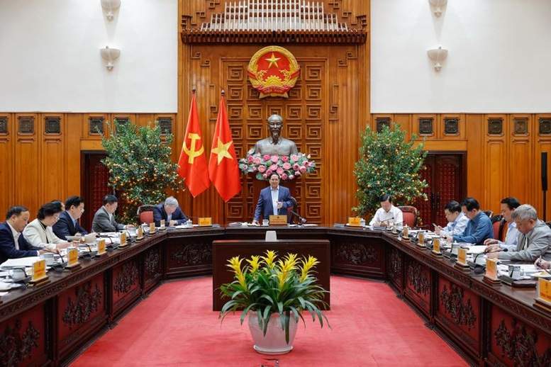 Thủ tướng yêu cầu sẵn sàng kịch bản ứng phó trước diễn biến phức tạp của thế giới