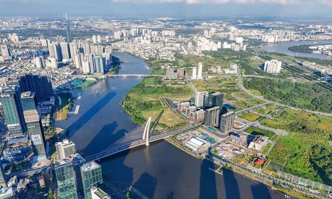Vietnam pitches international financial center to San Francisco investors