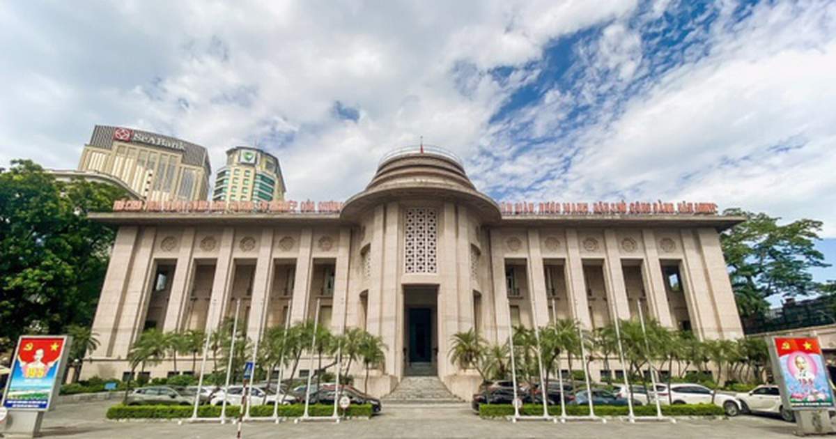 Ngân hàng Nhà nước tung biện pháp can thiệp trên cả hai mặt trận