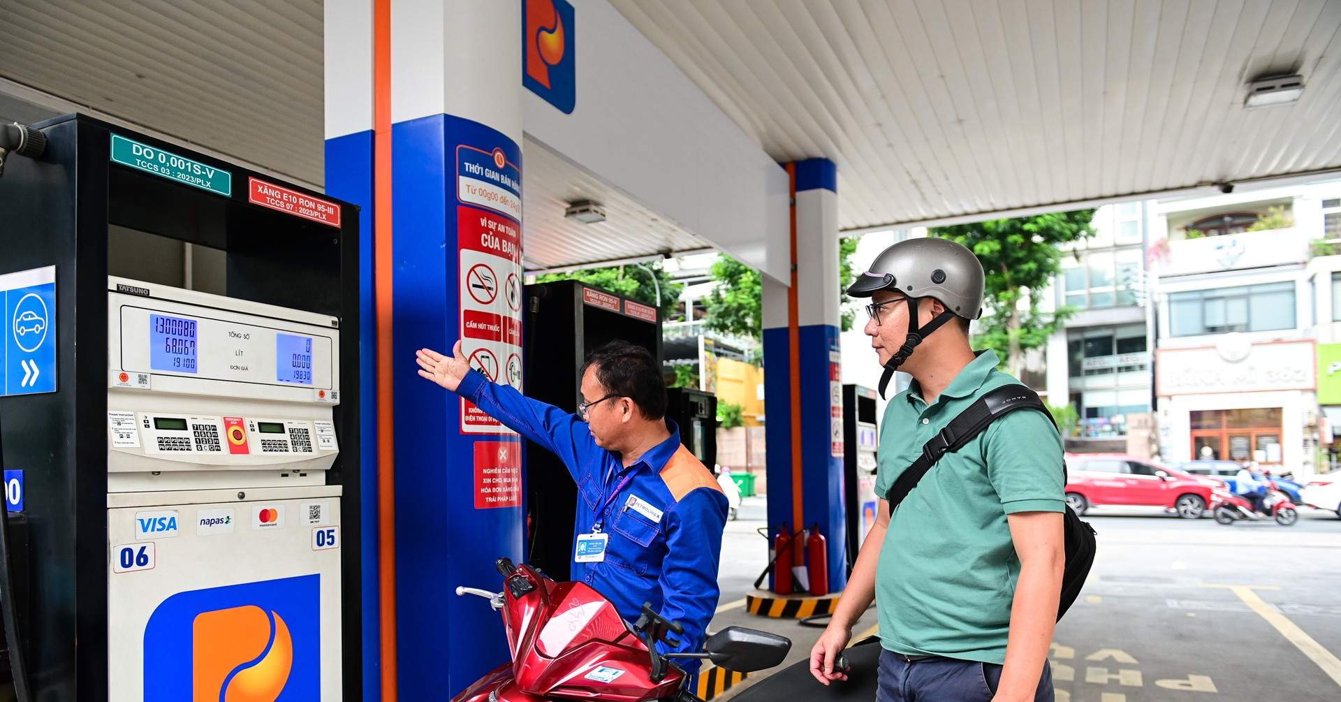 Dầu thế giới rơi mạnh, trong nước có cơ hội giảm sâu