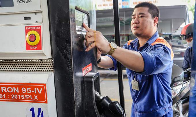 Diesel prices in Vietnam plunge to 4-week low Diesel prices in Vietnam plunge to 4-week low