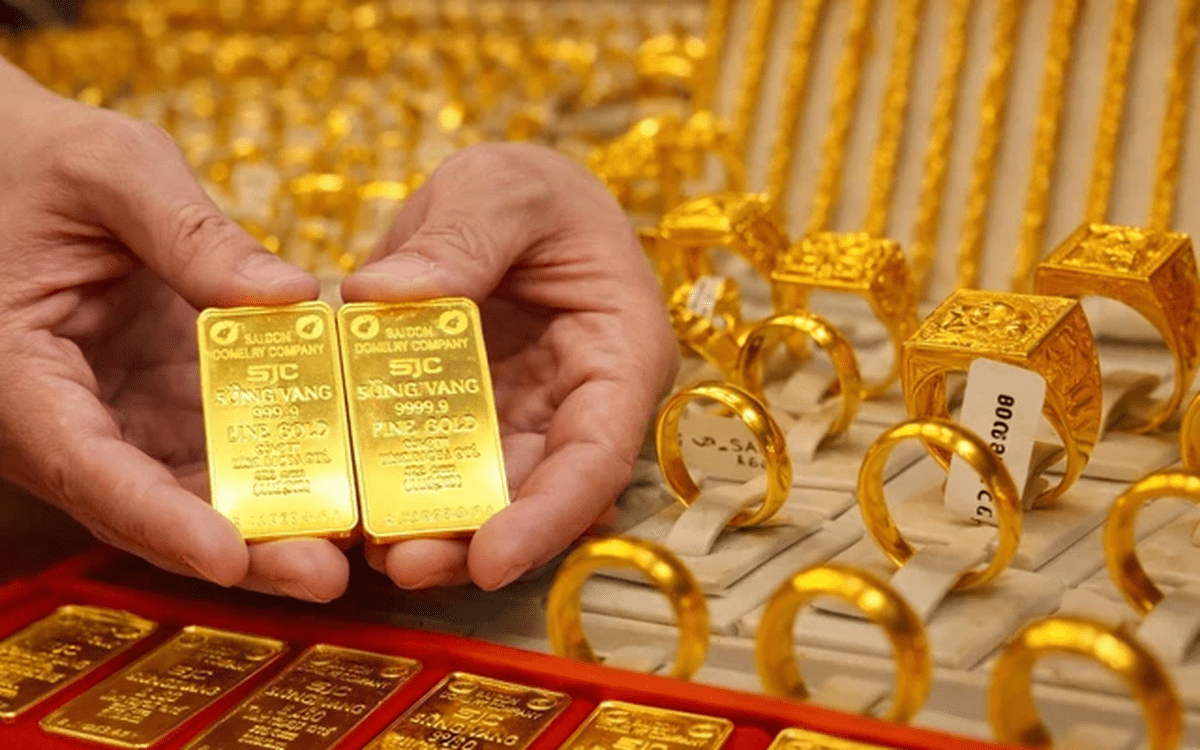 Giá vàng SJC, vàng nhẫn tiếp tục giảm sâu