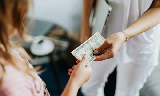 Mother calls me unfilial for not wanting to send money home while working away