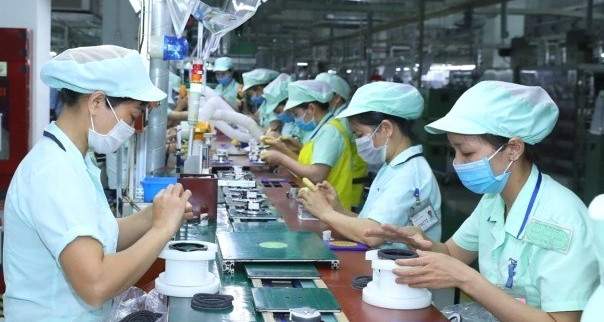 Việt Nam không thể mãi làm gia công giá rẻ