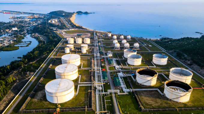 Which country buys the most crude oil from Vietnam?