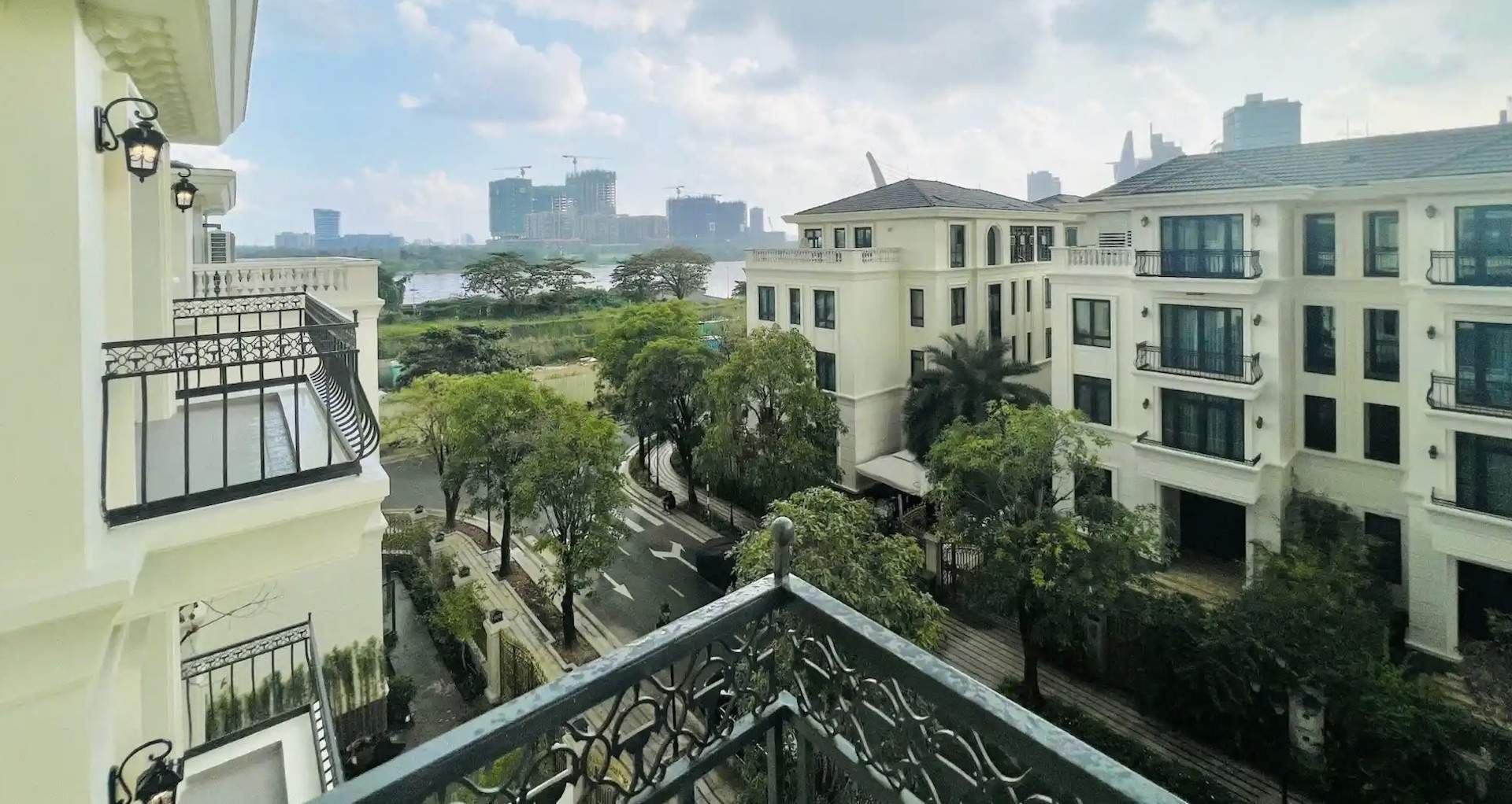 Giới siêu giàu mới mua nổi, người giàu cũng khó với tới