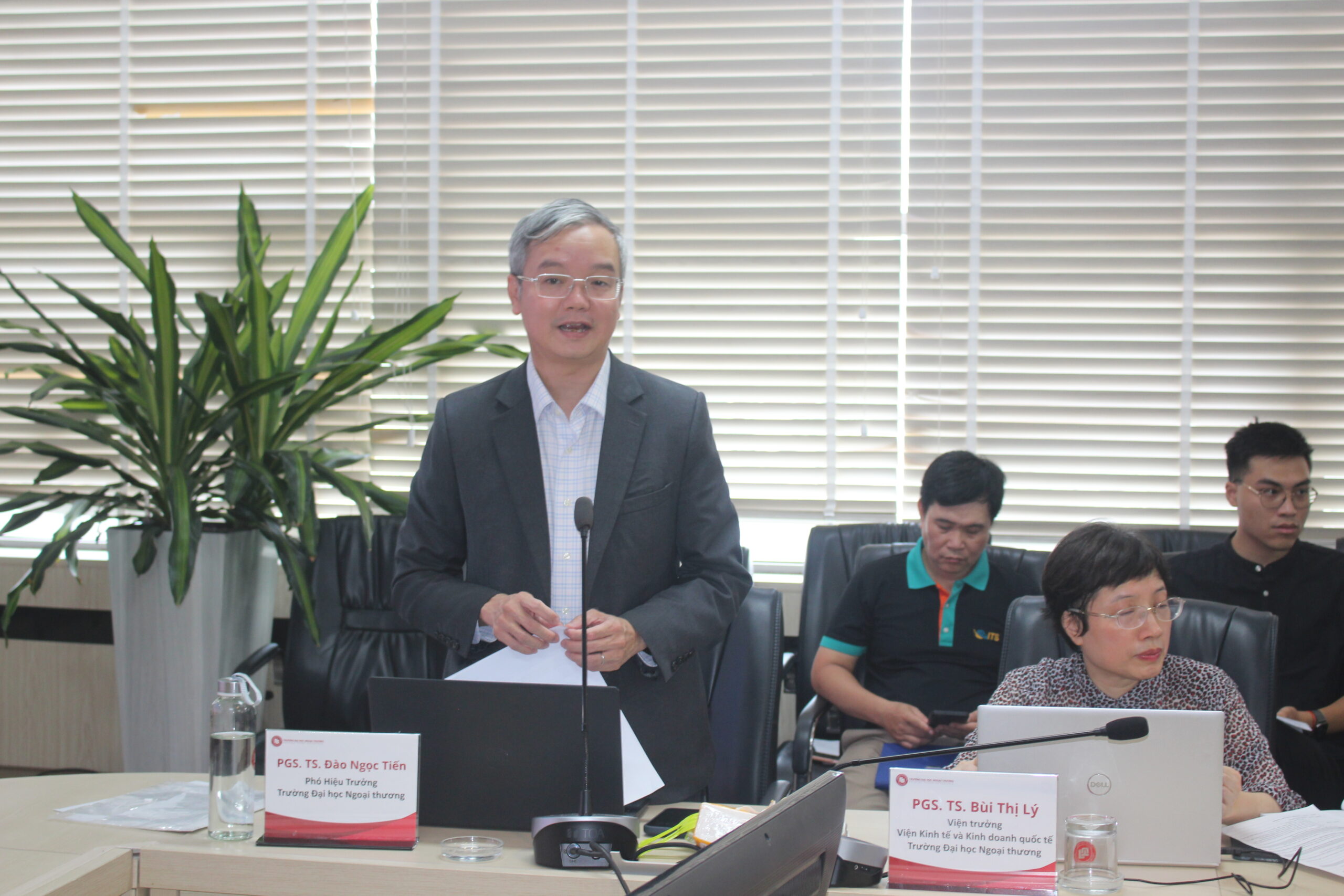 Chiến tranh thương mại Mỹ – Trung Quốc và những chuyển động tái định hình trật tự toàn cầu