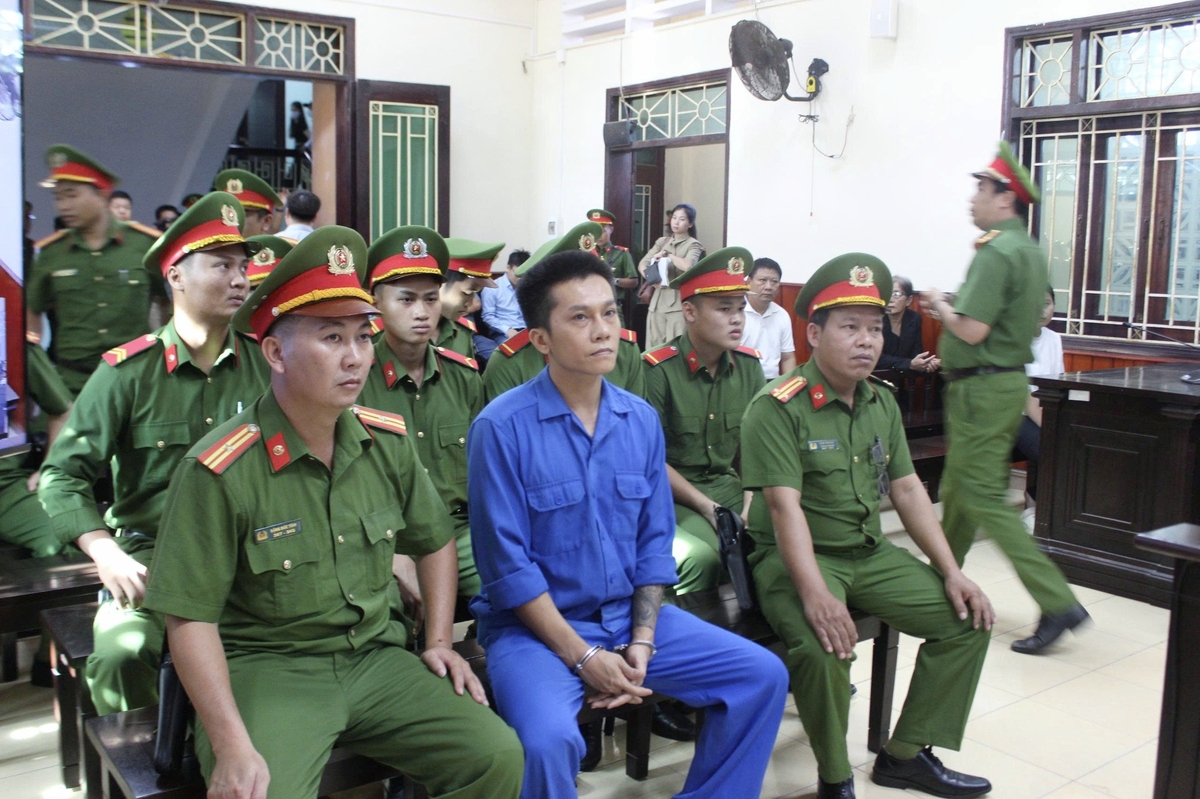 Đang xét xử giang hồ Tài ‘đen’ cùng đồng bọn trong vụ cướp ngân hàng tại Gia Lai