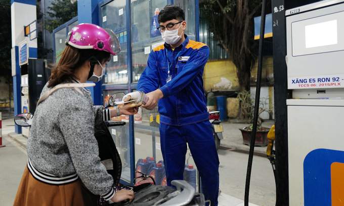 Gasoline prices increase – VnExpress International