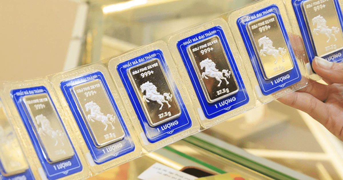 Giá bạc hôm nay 1-5 xuống thấp nhất 1 tháng qua, có nên mua vào lúc này? Giá bạc hôm nay 1-5 xuống thấp nhất 1 tháng qua, có nên mua vào lúc này?