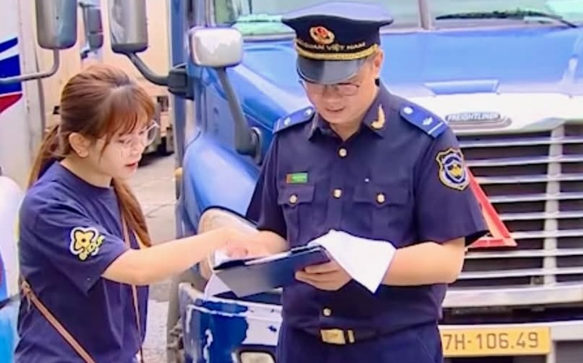 Hải quan lên tiếng về thủ tục khai báo thành phần hóa chất khi xuất khẩu