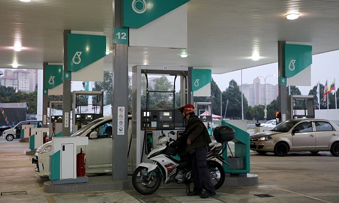 Malaysia implements measures to stabilize fuel supply