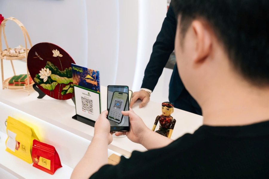 Ngân hàng số: Cuộc cách mạng thanh toán QR tại Việt Nam
