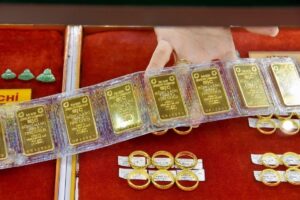 Hồi phục nhẹ vào cuối phiên