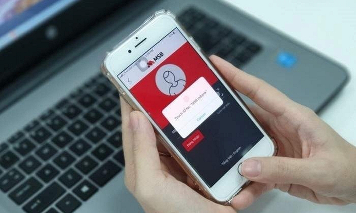 Một ngân hàng thay ứng dụng chuyển tiền, khách hàng cần tải lại app, xác thực CCCD và số điện thoại