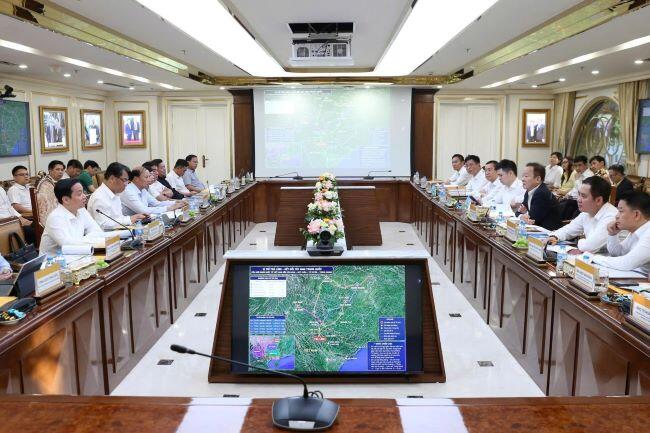 Cao Bằng đề xuất T&T Group nghiên cứu phát triển mô hình kinh tế cửa khẩu mới
