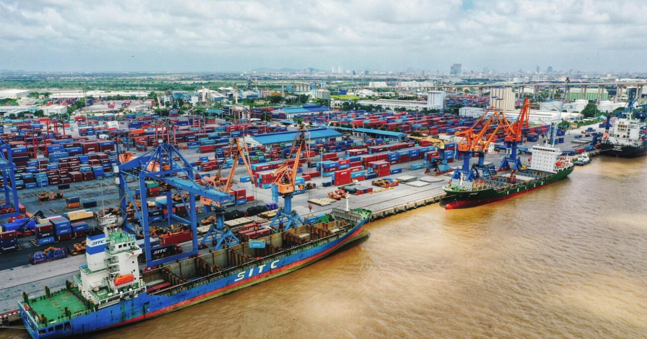 Dịch vụ kế toán, đóng tàu… có thể được gỡ bỏ khỏi ‘vòng’ xin phép