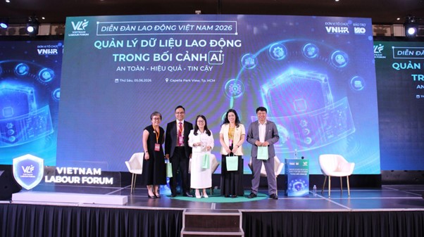 FPT cùng doanh nghiệp làm chủ lộ trình triển khai hợp đồng lao động điện tử FPT cùng doanh nghiệp làm chủ lộ trình triển khai hợp đồng lao động điện tử