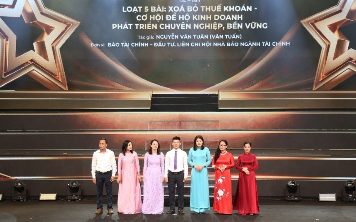 Giải Báo chí Quốc gia lần thứ XX: Báo Tài chính – Đầu tư ghi dấu ấn với giải C Giải Báo chí Quốc gia lần thứ XX: Báo Tài chính – Đầu tư ghi dấu ấn với giải C