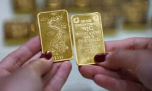 Gold prices rise 5% in one day