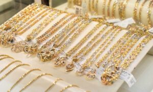 Gold prices shoot up from 8-month low Gold prices shoot up from 8-month low