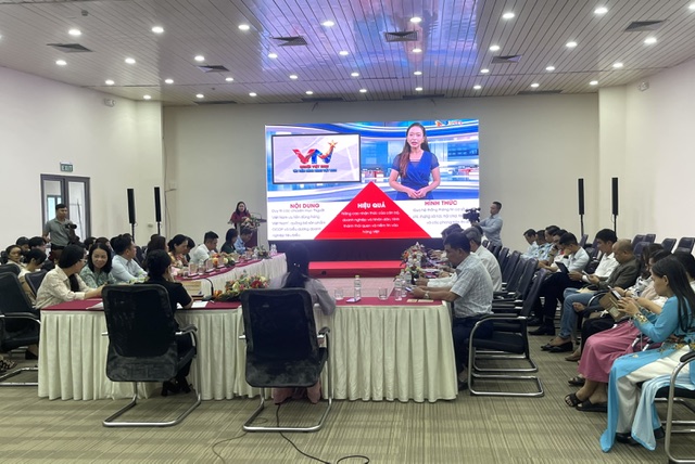Hội nghị đối thoại doanh nghiệp tại Đà Nẵng