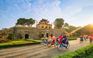 Khơi thông các điểm nghẽn để Hà Nội bứt phá trong giai đoạn phát triển mới Khơi thông các điểm nghẽn để Hà Nội bứt phá trong giai đoạn phát triển mới