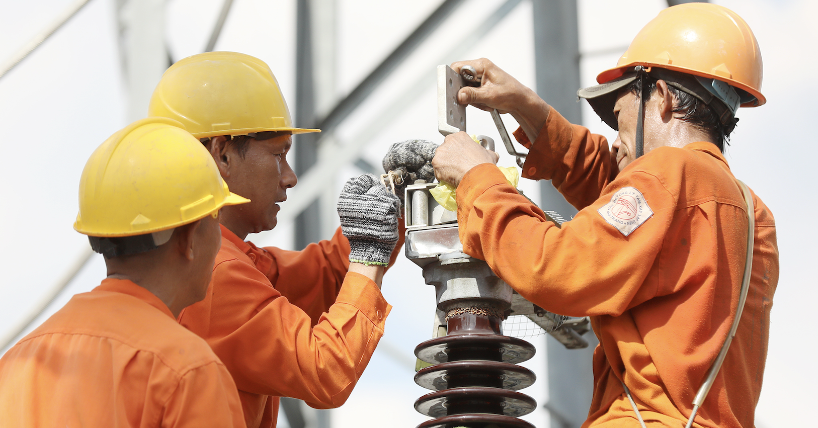 Lỗ hơn 44.000 tỷ, EVN kiến nghị được tính vào giá bán điện để giảm lỗ Lỗ hơn 44.000 tỷ, EVN kiến nghị được tính vào giá bán điện để giảm lỗ