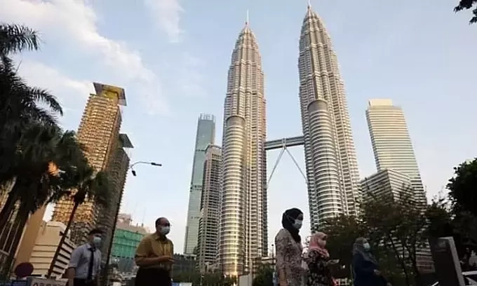 Malaysia jumps 8 places in global economic competitiveness ranking Malaysia jumps 8 places in global economic competitiveness ranking